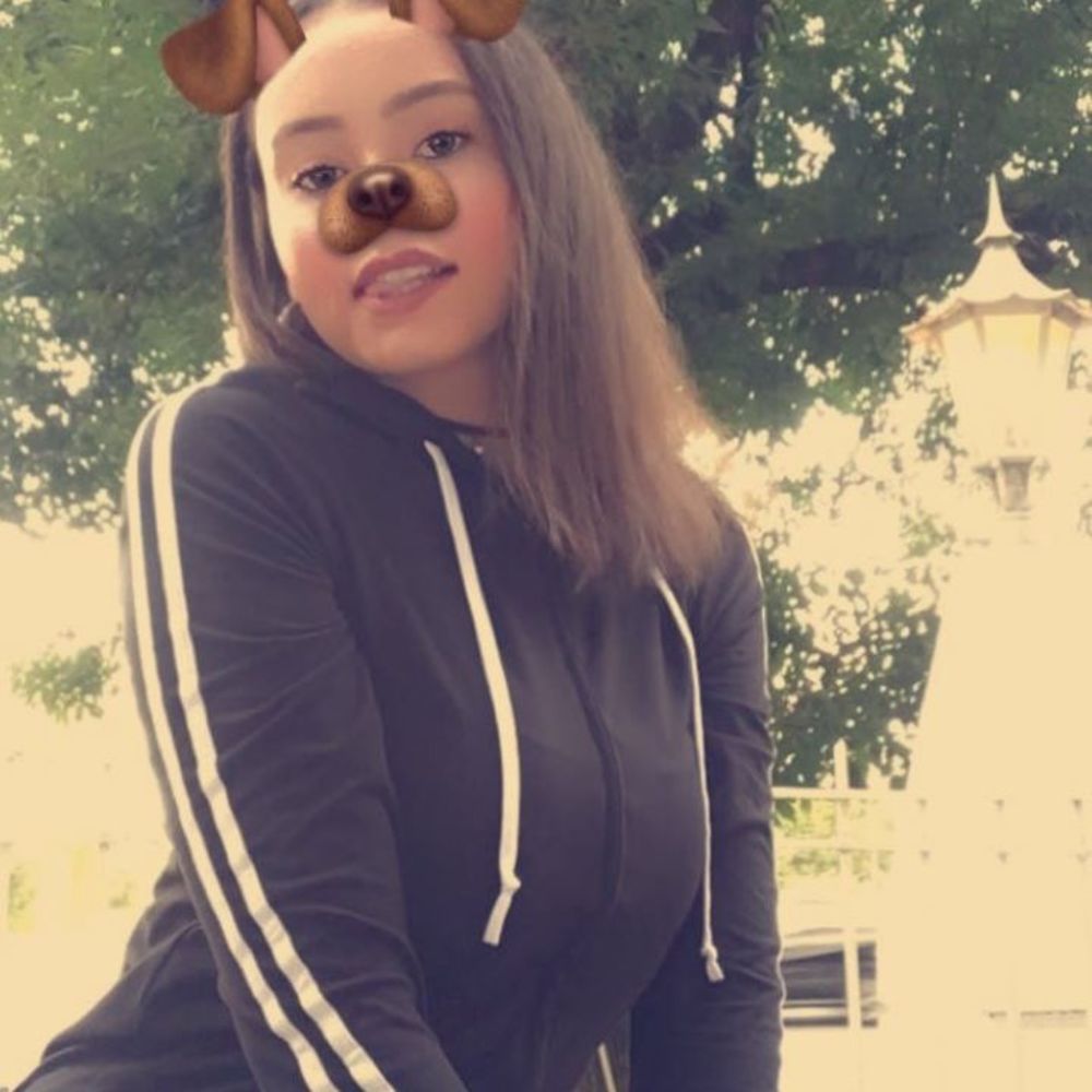 Meet your Posher, Szerinity